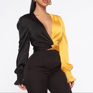 Twisted color block black and yellow top